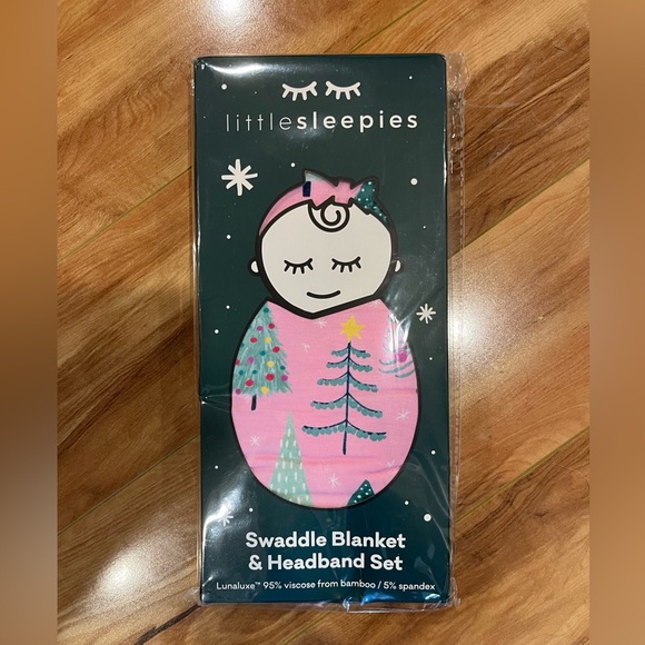 Little Sleepies Twinkling Trees Swaddle & Bow - Picture 6 of 7